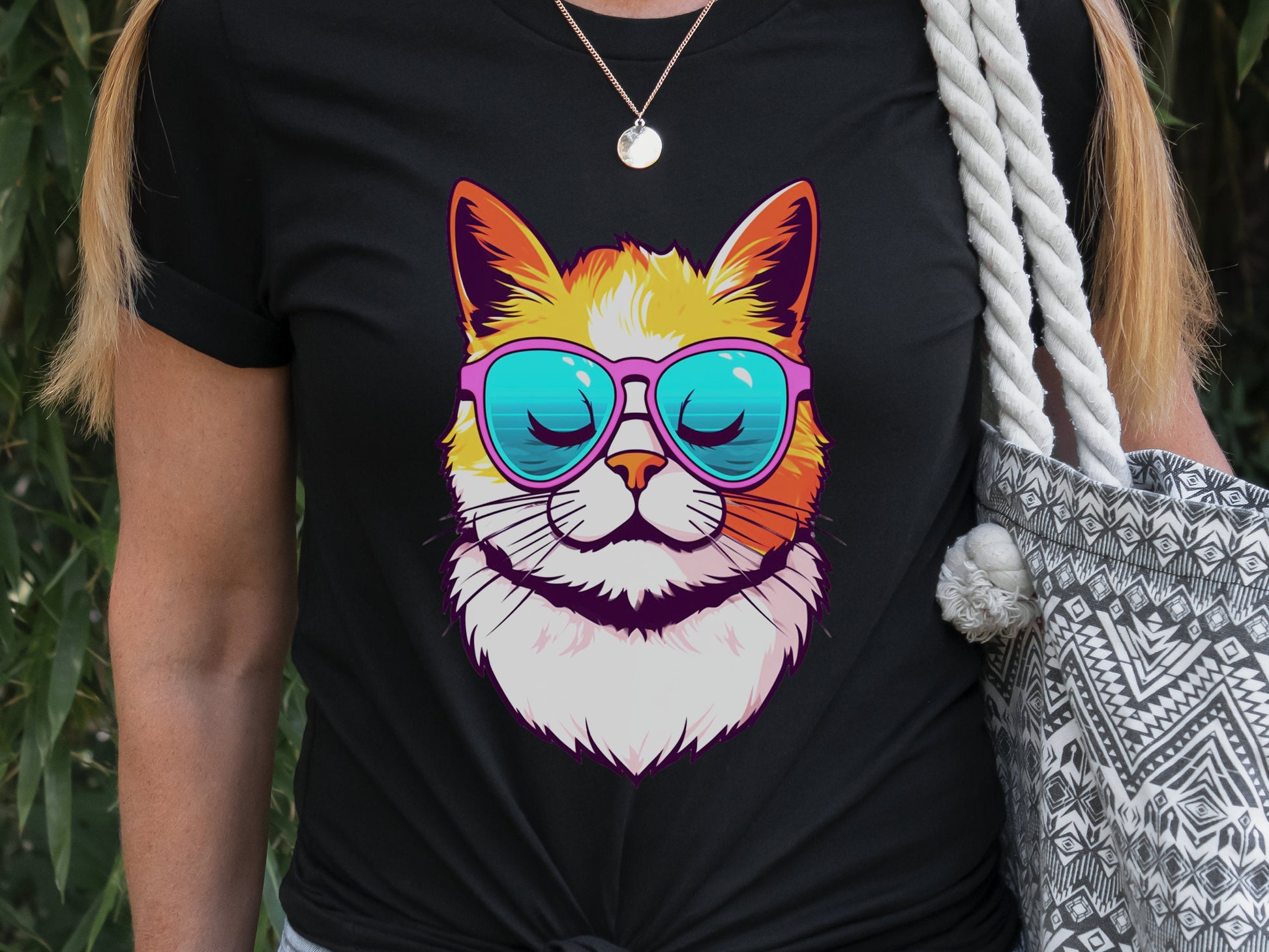 Summer Cat T-shirt Cool Kitty in Sunglasses Shirt Relaxed Vibes Cute Calm Sun Beach Lover Sun-Kissed Feline Sunbathing Bliss Sunshine Tee